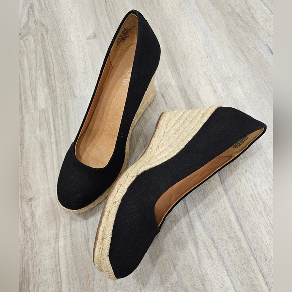 J. Crew Womens Canvas Espadrilles Wedge Heels Shoes Beige Slip On Size 7.5 - Picture 9 of 9